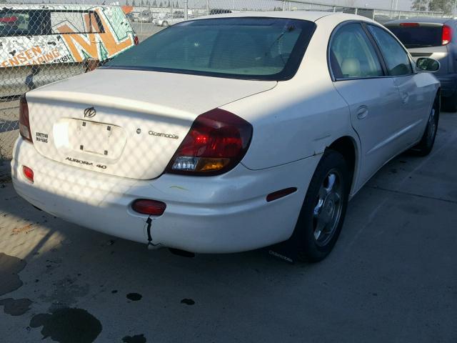 1G3GS64C624124141 - 2002 OLDSMOBILE AURORA 4.0 WHITE photo 4