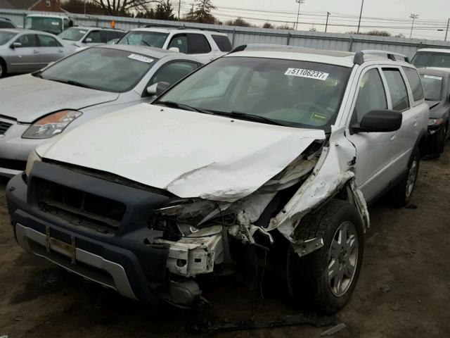 YV1SZ592751196899 - 2005 VOLVO XC70 WHITE photo 2