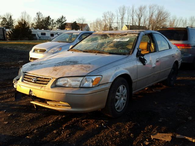 4T1BG22K51U768027 - 2001 TOYOTA CAMRY CE BEIGE photo 2