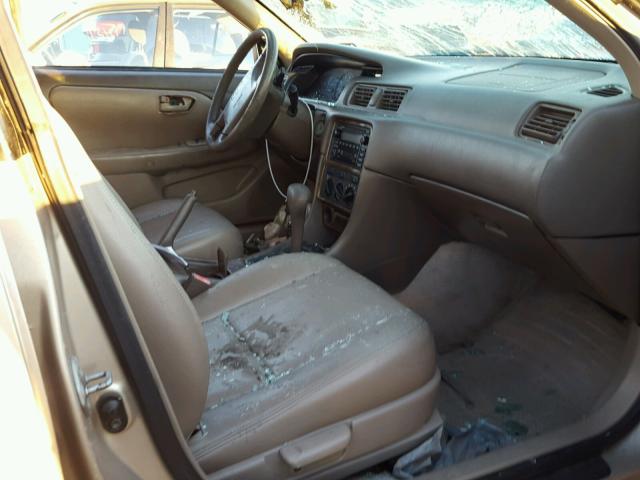 4T1BG22K51U768027 - 2001 TOYOTA CAMRY CE BEIGE photo 5