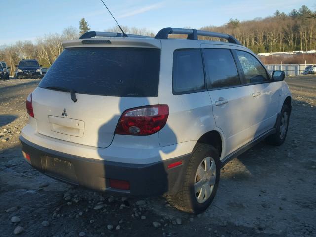 JA4LZ31F25U039125 - 2005 MITSUBISHI OUTLANDER WHITE photo 4