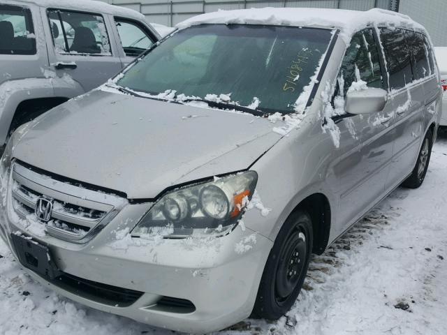 5FNRL38685B067124 - 2005 HONDA ODYSSEY EX BEIGE photo 2