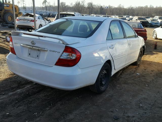 JTDBE32K120011828 - 2002 TOYOTA CAMRY LE WHITE photo 4