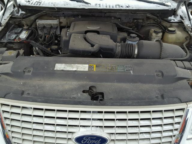 1FMFU18LX4LB58154 - 2004 FORD EXPEDITION WHITE photo 7