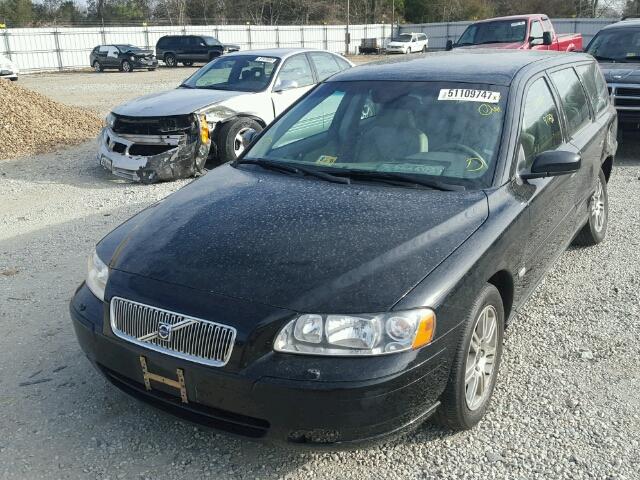 YV1SW640662591432 - 2006 VOLVO V70 BLACK photo 2