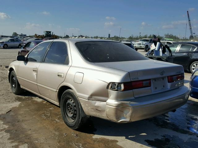 4T1BG22K7VU817928 - 1997 TOYOTA CAMRY CE GOLD photo 3