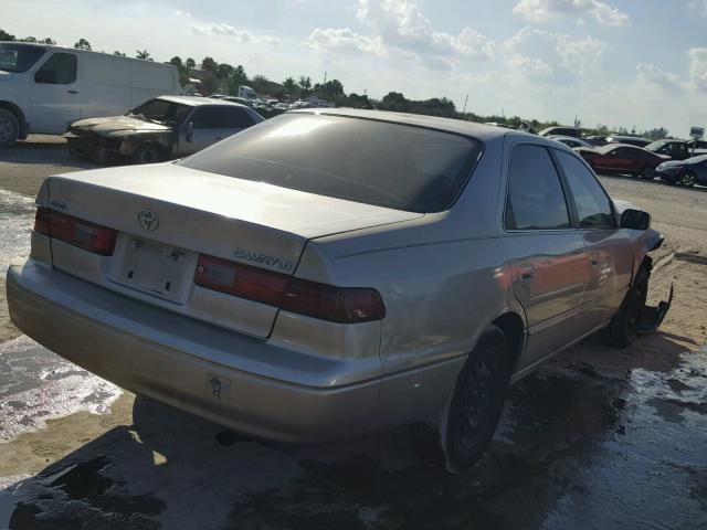 4T1BG22K7VU817928 - 1997 TOYOTA CAMRY CE GOLD photo 4