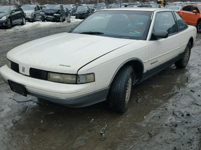 1G3WS14T4LD329862 - 1990 OLDSMOBILE CUTLASS SU WHITE photo 2