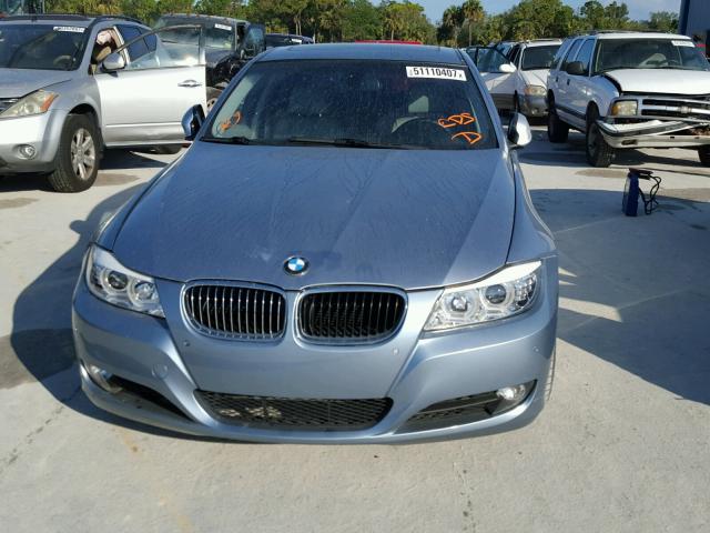 WBAPH77569NL85255 - 2009 BMW 328 I BLUE photo 9