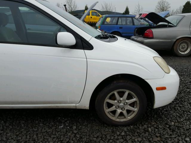 JT2BK12U510035569 - 2001 TOYOTA PRIUS WHITE photo 9