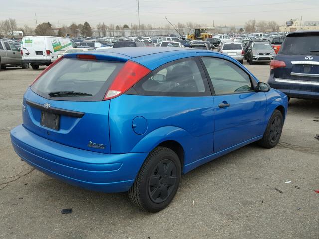 1FAFP31NX7W150731 - 2007 FORD FOCUS ZX3 BLUE photo 4