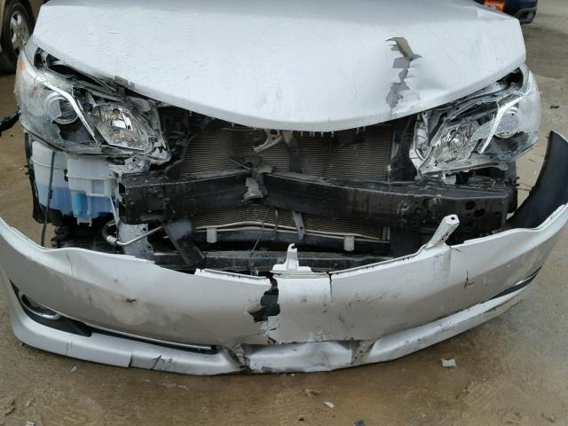 4T1BF1FKXCU154634 - 2012 TOYOTA CAMRY BASE SILVER photo 9