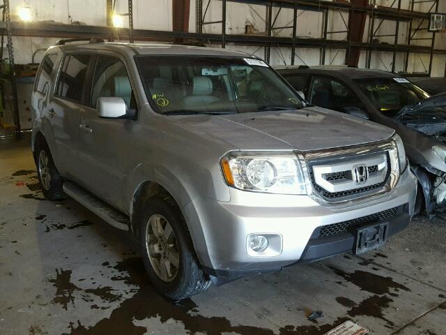 5FNYF4H6XBB084379 - 2011 HONDA PILOT EXL SILVER photo 1