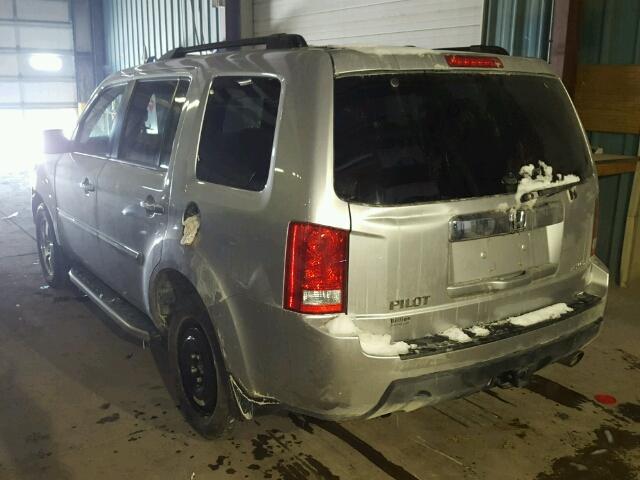 5FNYF4H6XBB084379 - 2011 HONDA PILOT EXL SILVER photo 3