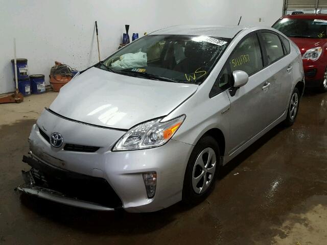 JTDKN3DUXE0388886 - 2014 TOYOTA PRIUS SILVER photo 2