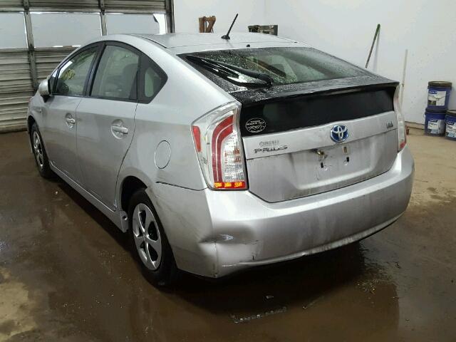 JTDKN3DUXE0388886 - 2014 TOYOTA PRIUS SILVER photo 3