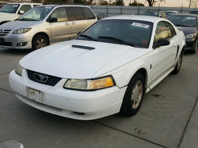 1FAFP4040XF225239 - 1999 FORD MUSTANG WHITE photo 2