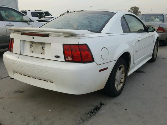 1FAFP4040XF225239 - 1999 FORD MUSTANG WHITE photo 4