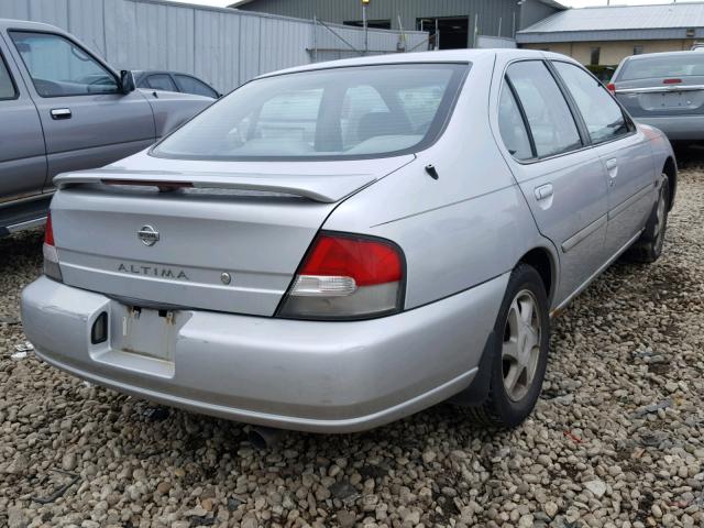 1N4DL01D3XC255010 - 1999 NISSAN ALTIMA XE SILVER photo 4