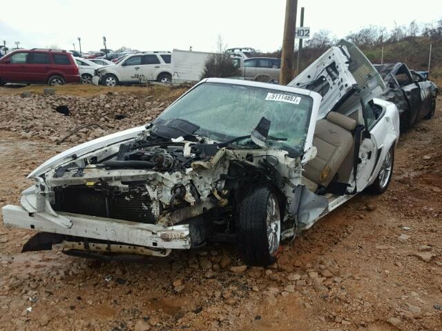 1FAFP44431F131504 - 2001 FORD MUSTANG WHITE photo 2