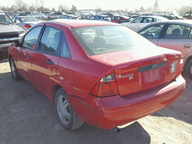 1FAHP34N27W138920 - 2007 FORD FOCUS ZX4 RED photo 3