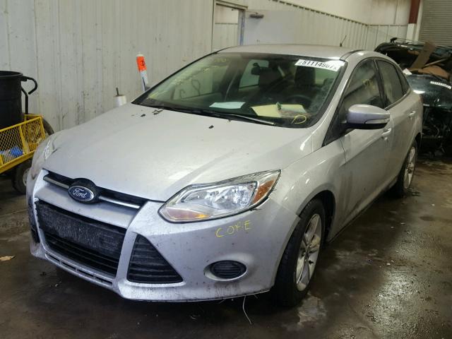 1FADP3F23EL367994 - 2014 FORD FOCUS SE SILVER photo 2