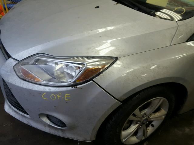 1FADP3F23EL367994 - 2014 FORD FOCUS SE SILVER photo 9