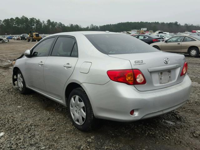 1NXBU4EE8AZ221568 - 2010 TOYOTA COROLLA BA SILVER photo 3