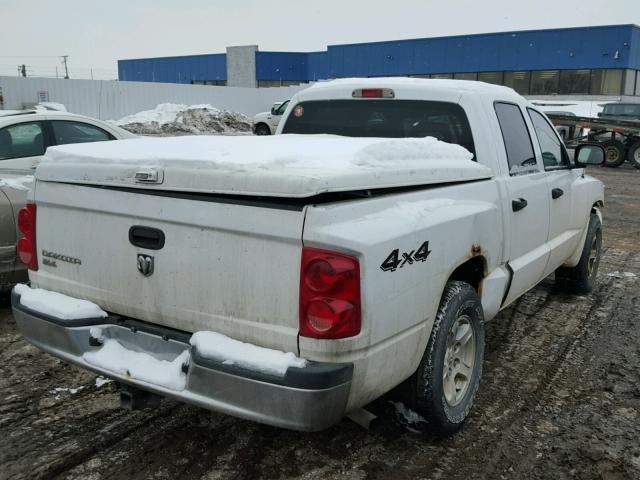 1D7HW48K06S535847 - 2006 DODGE DAKOTA QUA WHITE photo 4