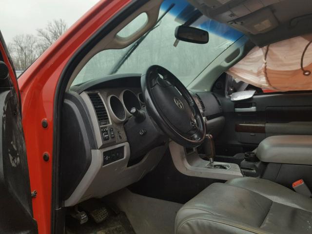 5TFBW5F18AX108394 - 2010 TOYOTA TUNDRA DOU RED photo 5