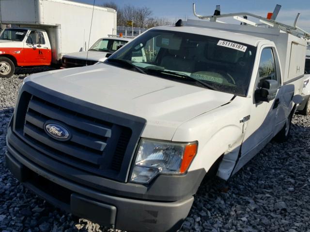 1FTMF1CW2AKA46568 - 2010 FORD F150 WHITE photo 2