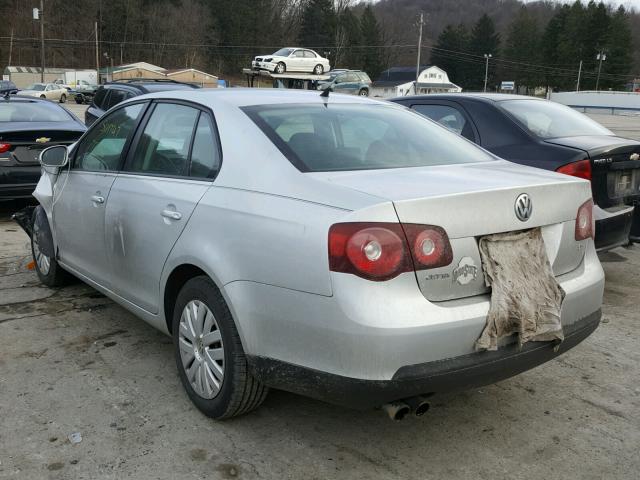 3VWJZ7AJ8AM028344 - 2010 VOLKSWAGEN JETTA S SILVER photo 3