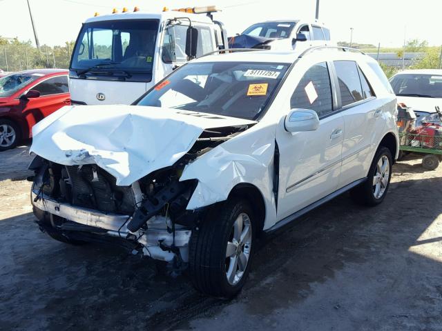 4JGBB86E39A508955 - 2009 MERCEDES-BENZ ML 350 WHITE photo 2