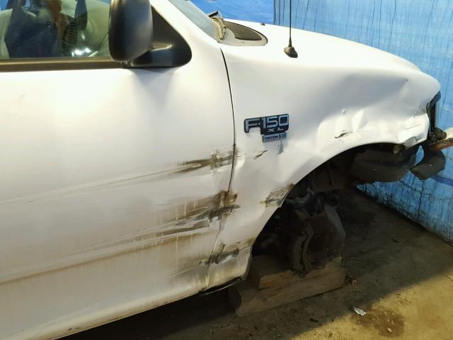 2FTPF17Z13CA75083 - 2003 FORD F150 WHITE photo 9