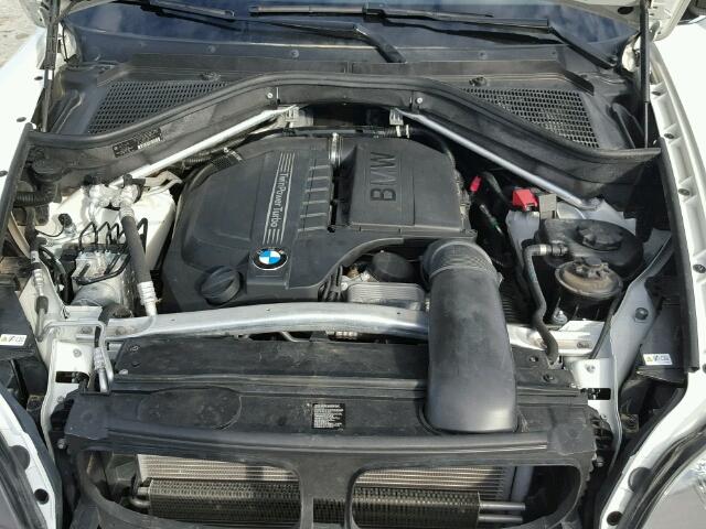 5UXZV4C54D0E01985 - 2013 BMW X5 XDRIVE3 أبيض صورة 7