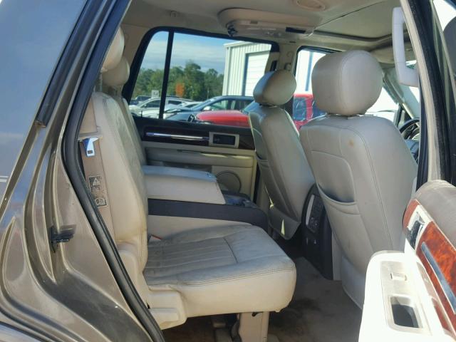 5LMFU28R33LJ38639 - 2003 LINCOLN NAVIGATOR BROWN photo 6