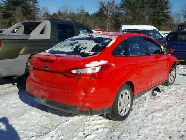 1FAHP3F28CL132490 - 2012 FORD FOCUS SE RED photo 4