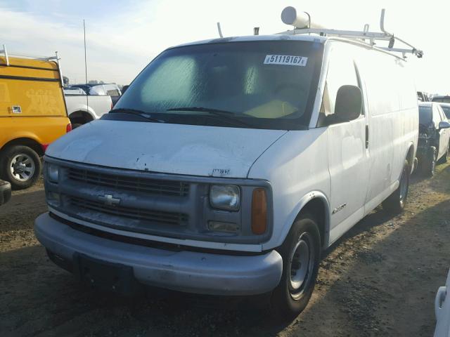 1GCFG25W1X1152498 - 1999 CHEVROLET EXPRESS G2 WHITE photo 2