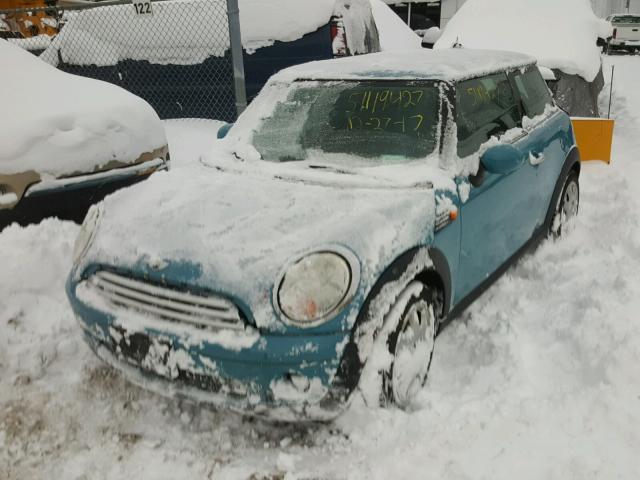 WMWMF33567TU62593 - 2007 MINI COOPER BLUE photo 2