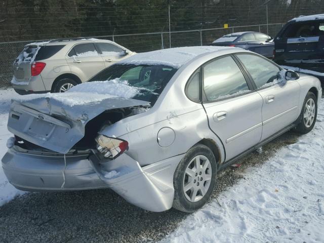 1FAFP53U05A263324 - 2005 FORD TAURUS SE SILVER photo 4