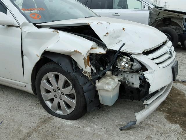 4T1BK36BX5U035718 - 2005 TOYOTA AVALON XL Ақ фото 9