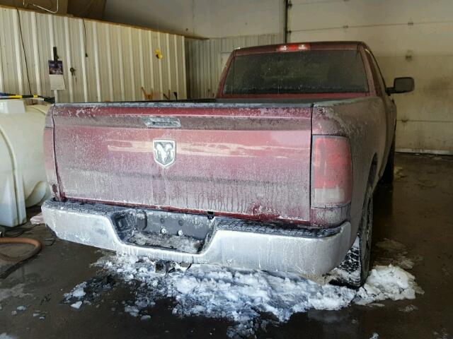 3C6JR6DG2HG672001 - 2017 RAM 1500 ST MAROON photo 4