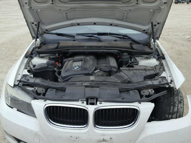 WBAPH7C53BE676775 - 2011 BMW 328 I WHITE photo 7