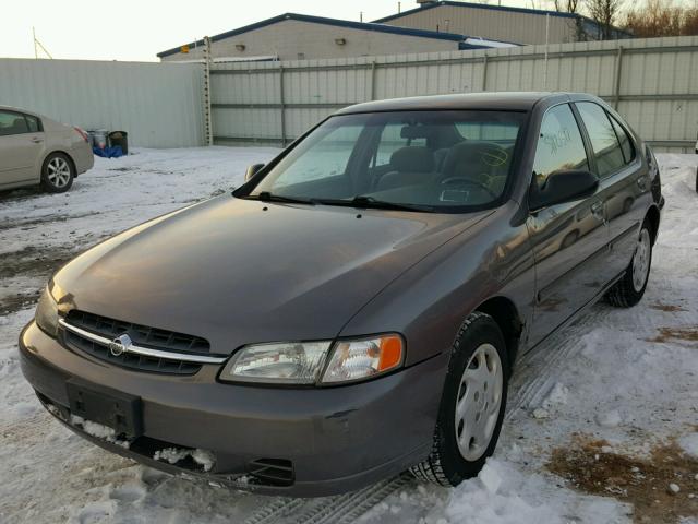 1N4DL01D2WC118588 - 1998 NISSAN ALTIMA XE TAN photo 2