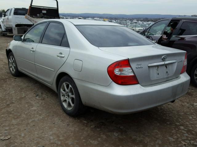 4T1BE32K64U932319 - 2004 TOYOTA CAMRY LE SILVER photo 3