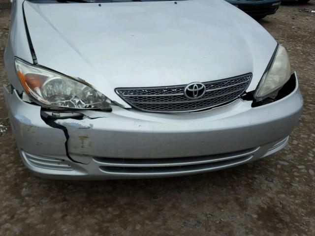 4T1BE32K64U932319 - 2004 TOYOTA CAMRY LE SILVER photo 9