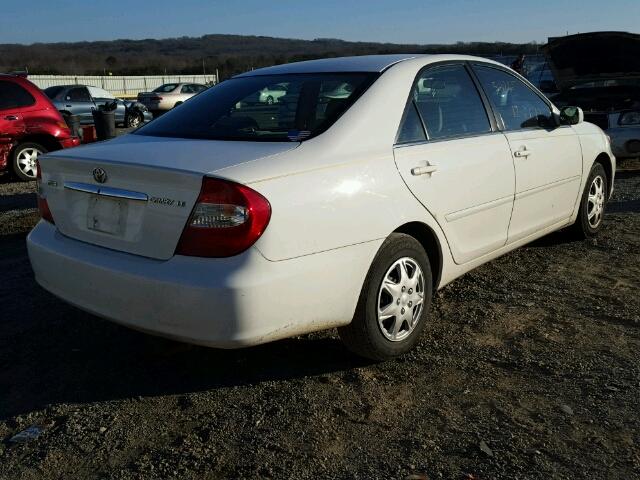 4T1BE32K22U010272 - 2002 TOYOTA CAMRY LE WHITE photo 4