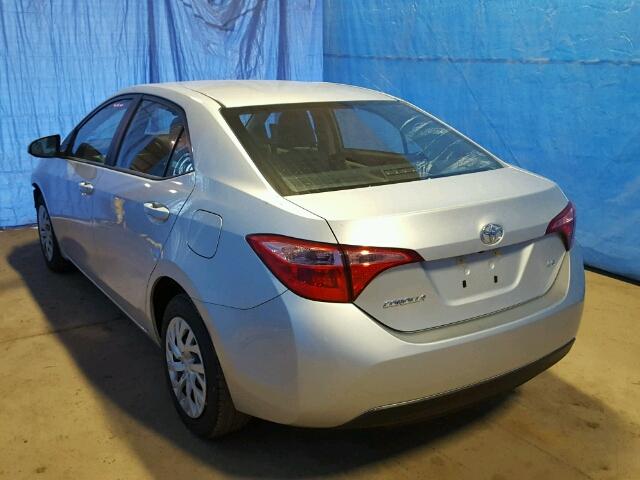 5YFBURHEXHP687510 - 2017 TOYOTA COROLLA L SILVER photo 3