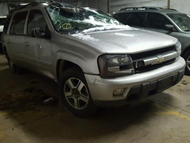 1GNET16SX56127460 - 2005 CHEVROLET TRAILBLAZE GRAY photo 1