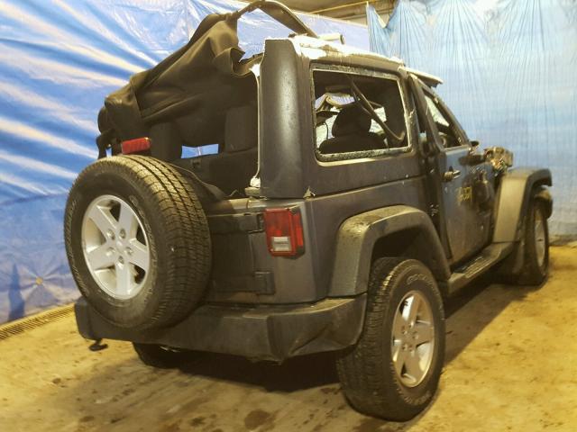 1C4AJWAG2GL325869 - 2016 JEEP WRANGLER S GRAY photo 4